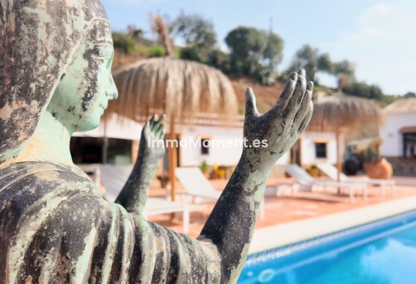 Wiederverkauf - Villa -   Inländisch - Alora