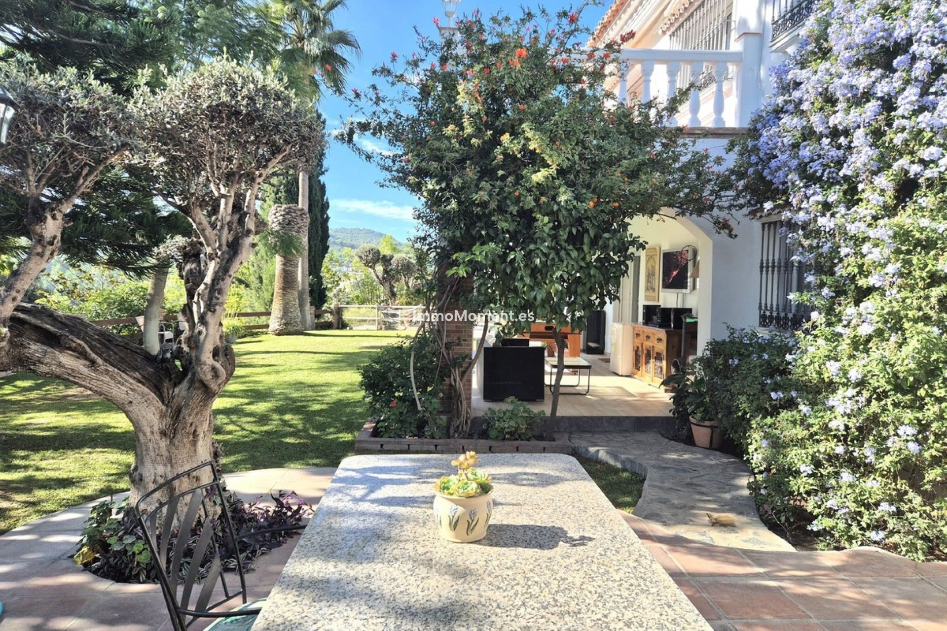 Wiederverkauf - Villa -   Inländisch - Coín