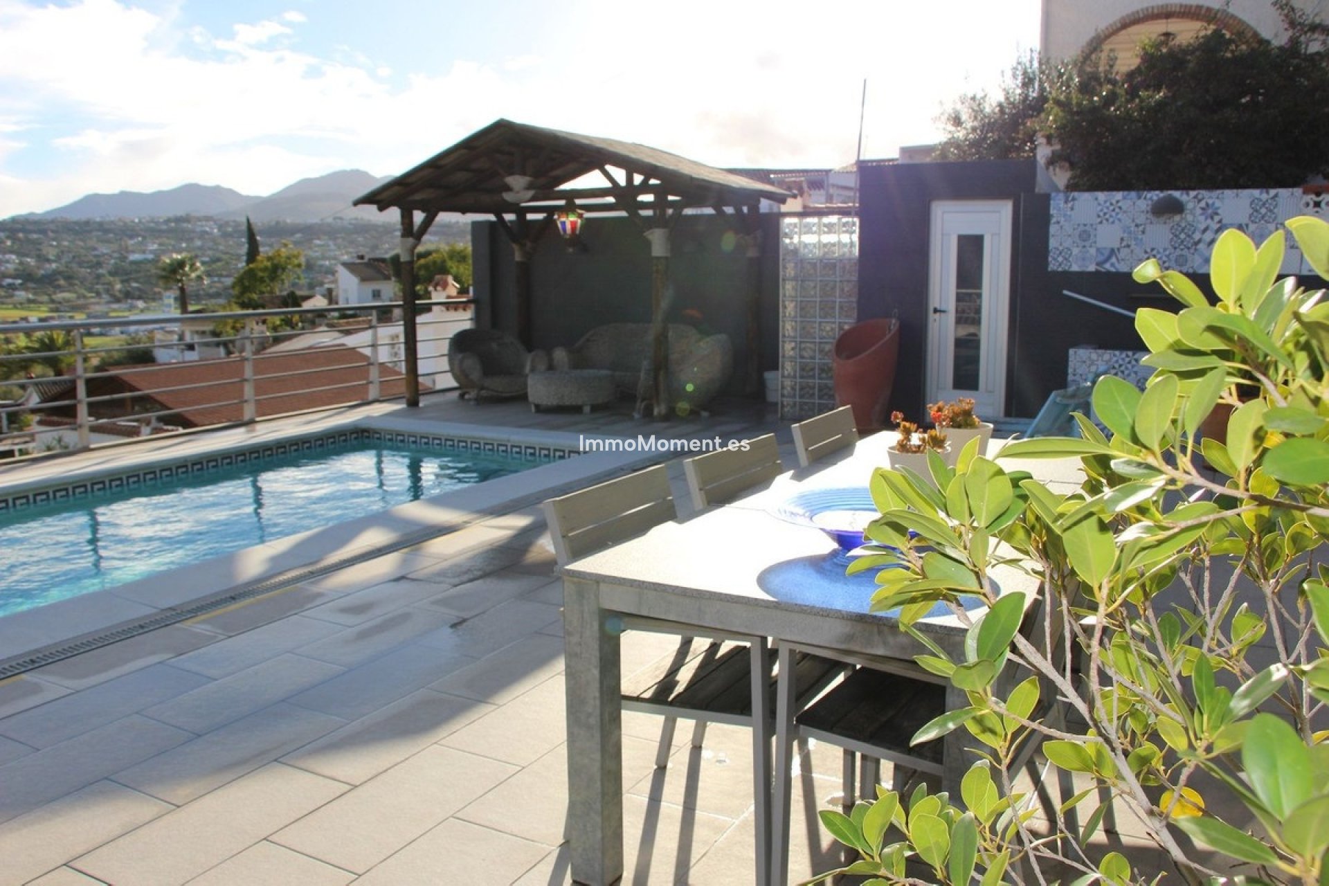 Wiederverkauf - Villa -   Inländisch - Coín