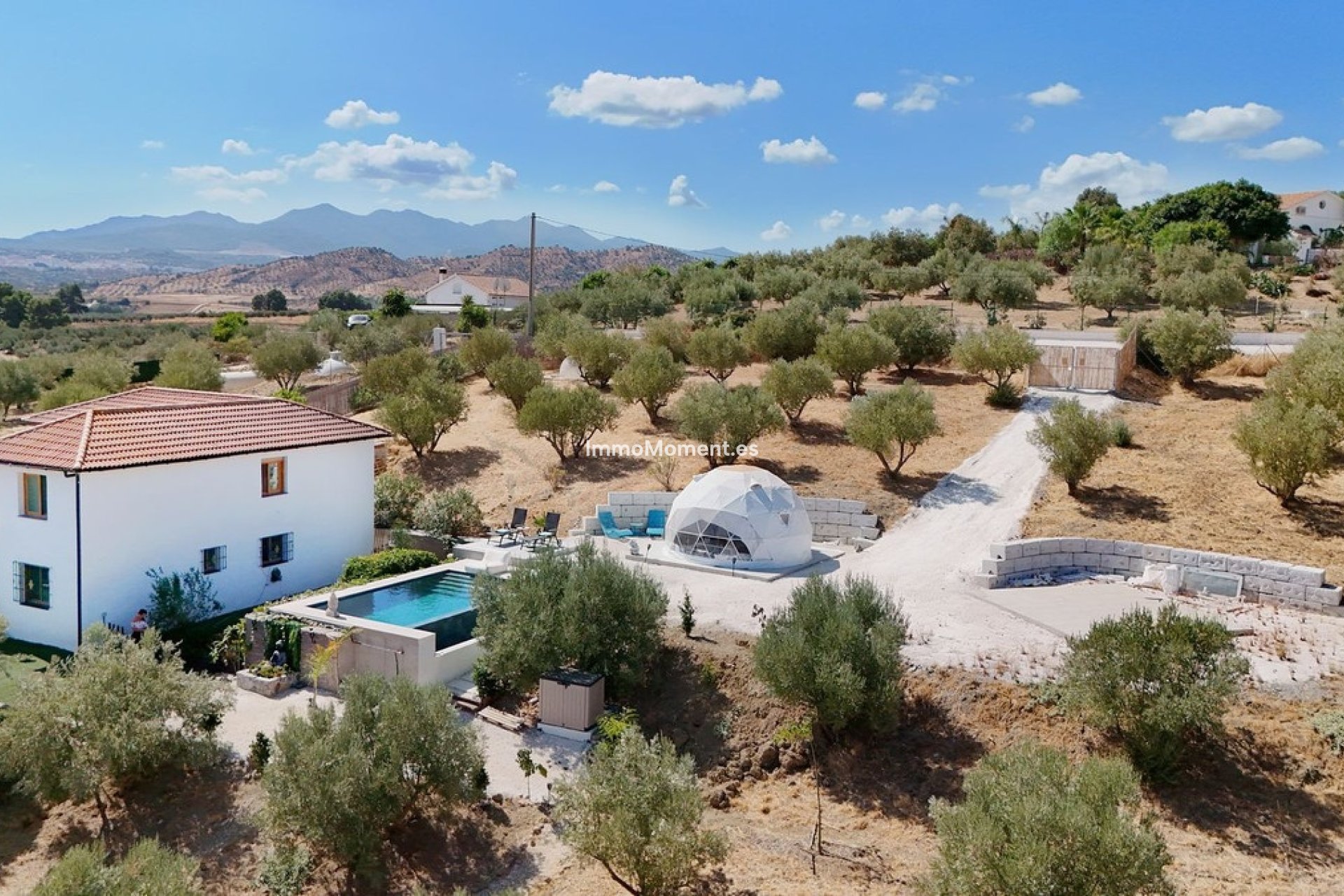 Wiederverkauf - Villa -   Inländisch - Coín