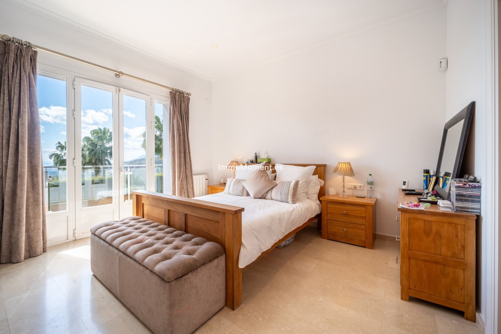 Wiederverkauf - Villa -   Inländisch - Istán