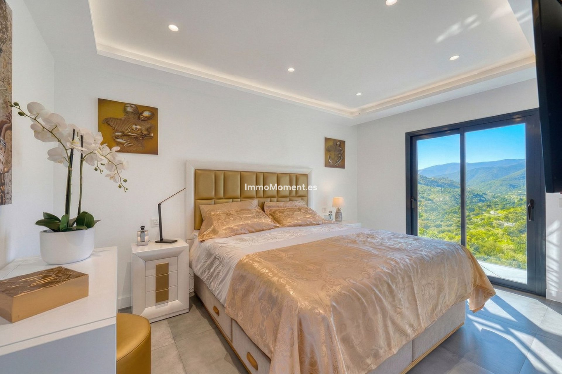 Wiederverkauf - Villa -   Inländisch - Istán