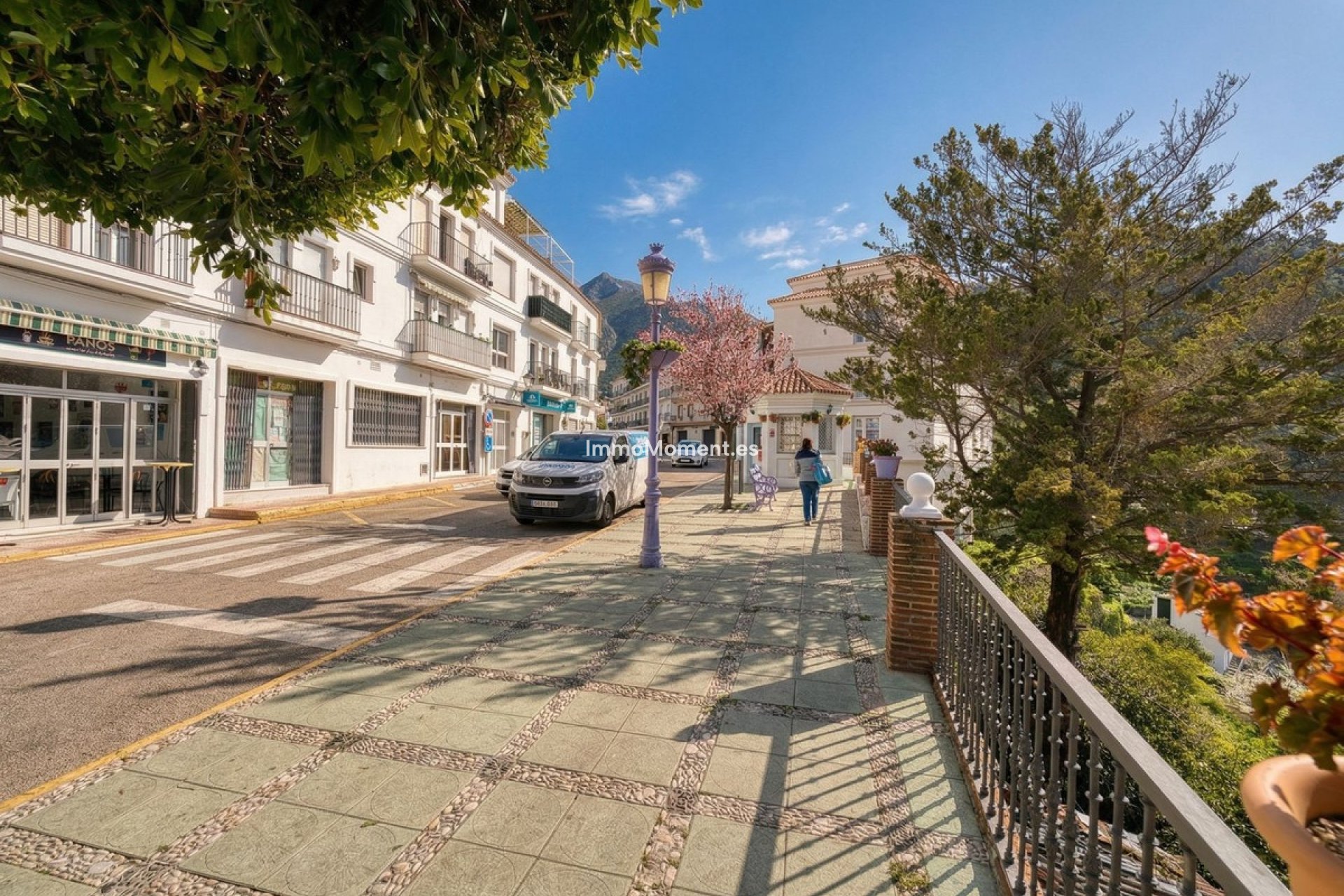 Wiederverkauf - Villa -   Inländisch - Istán