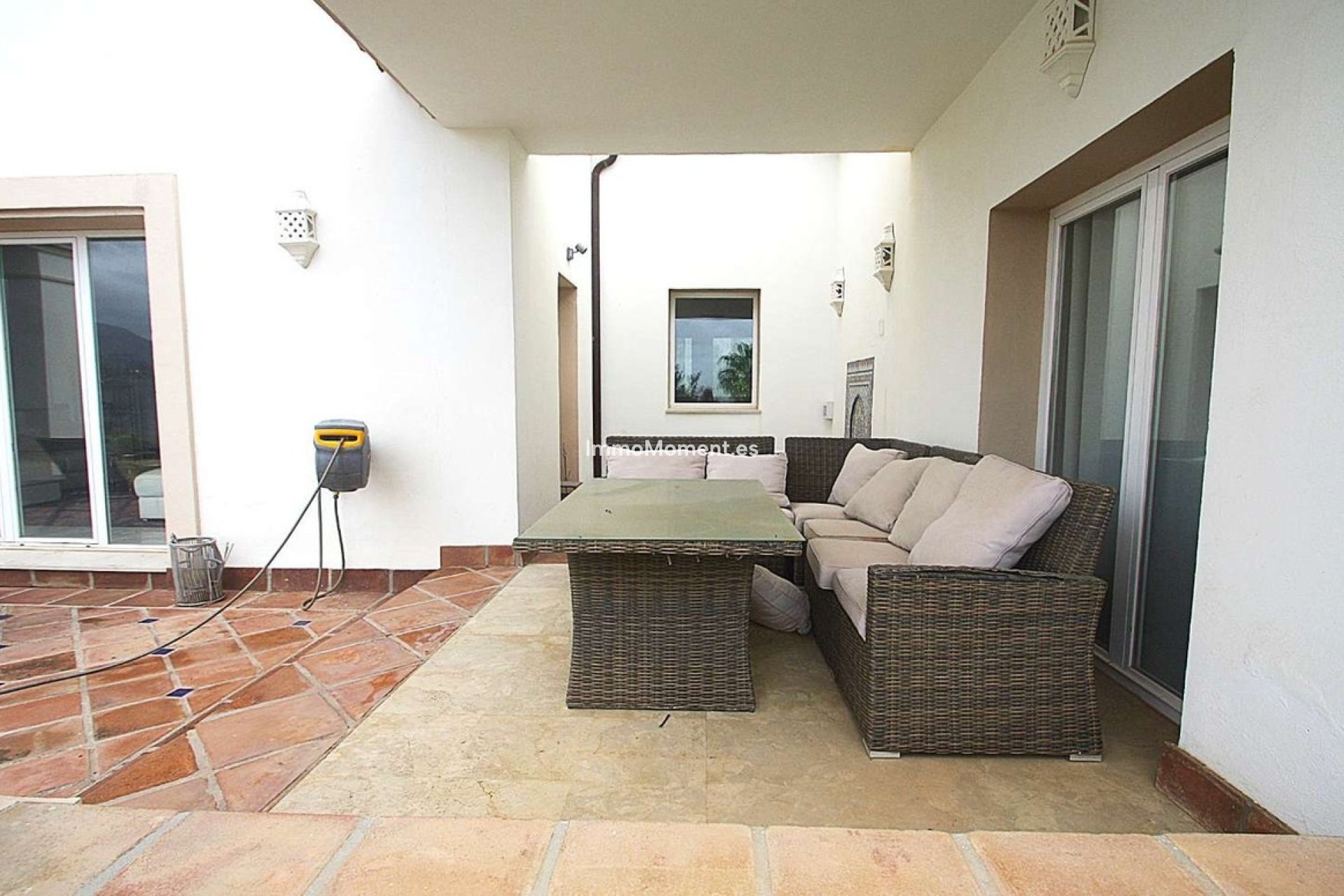 Wiederverkauf - Villa -   Inländisch - Istán