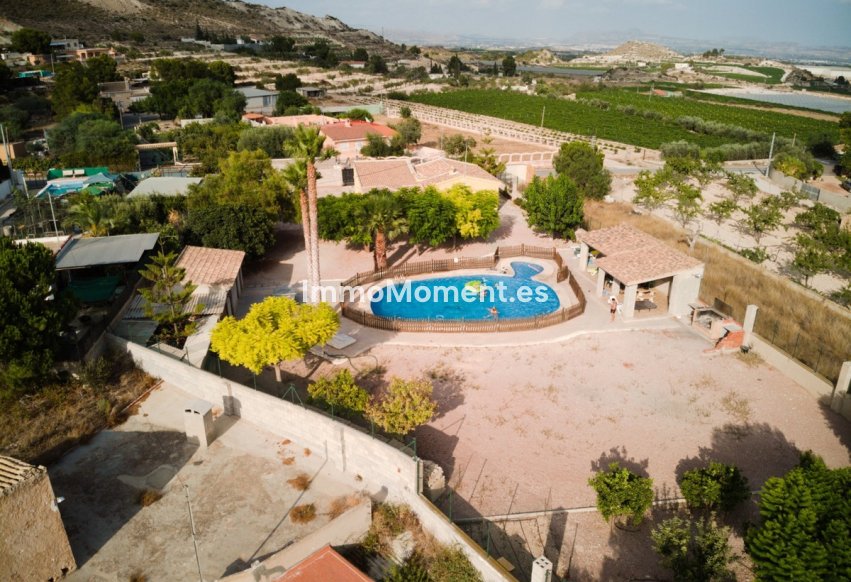 Wiederverkauf - Villa - La Romana - La Romana Centro