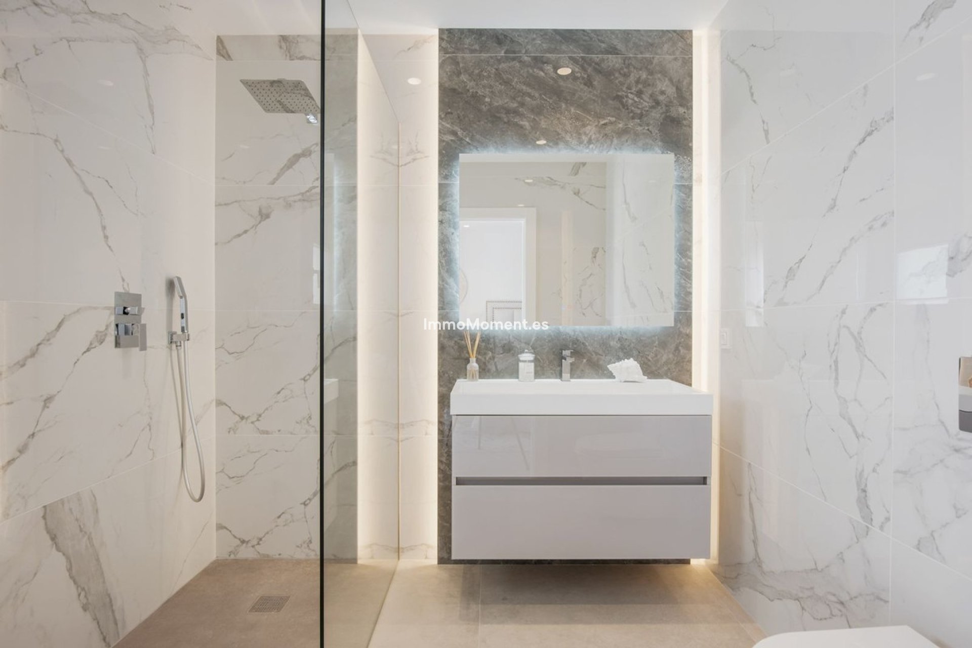 Wiederverkauf - Villa - Málaga - Benahavís