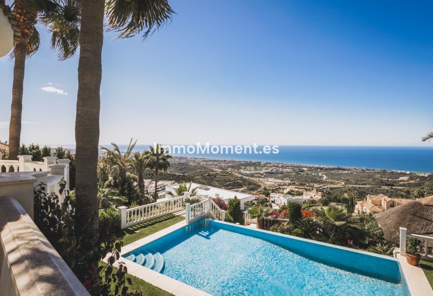 Wiederverkauf - Villa - Marbella - Altos de los Monteros