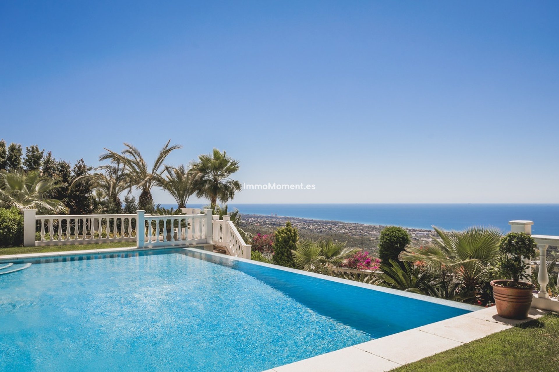 Wiederverkauf - Villa - Marbella - Altos de los Monteros