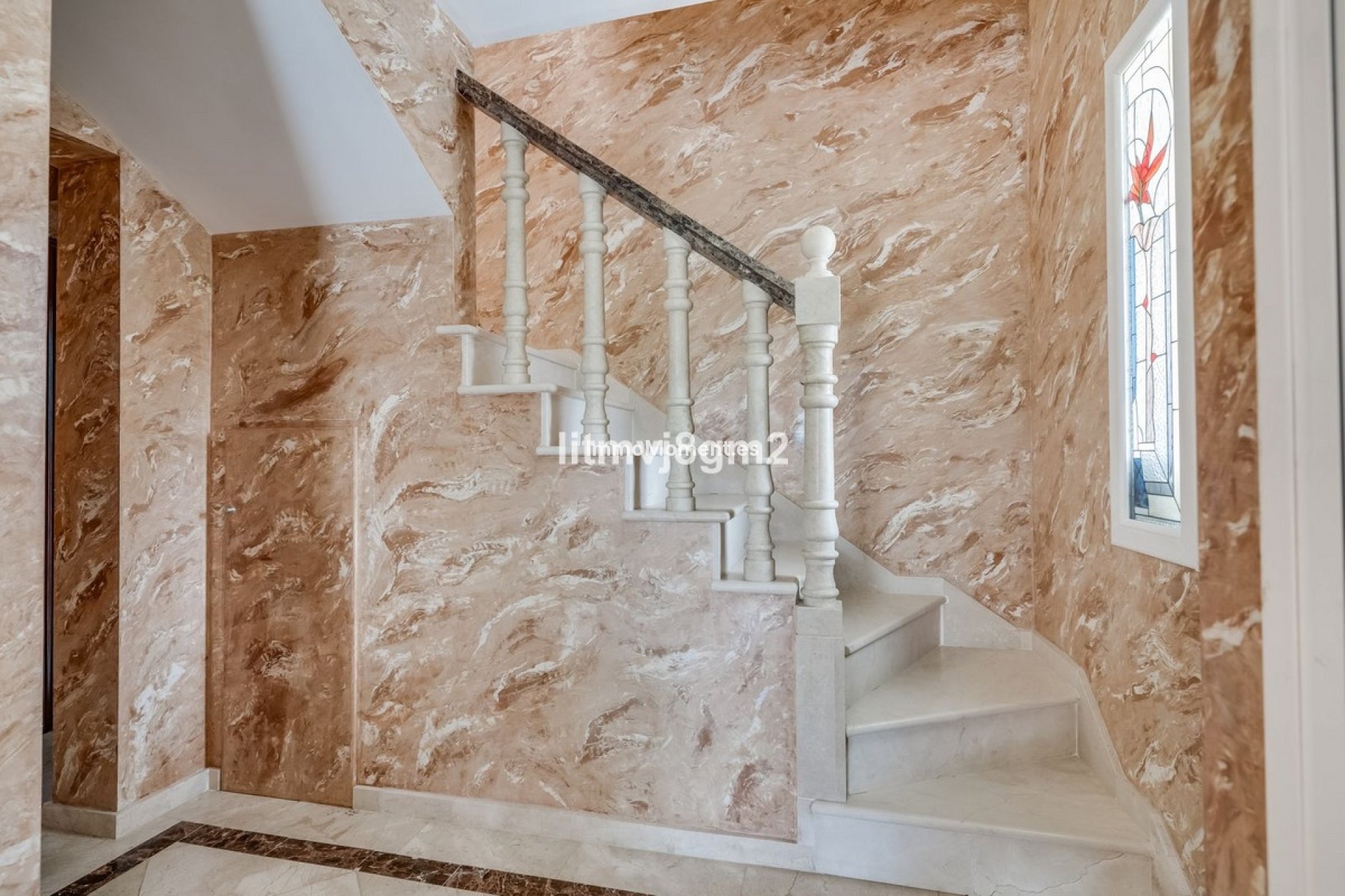 Wiederverkauf - Villa - Marbella - Artola