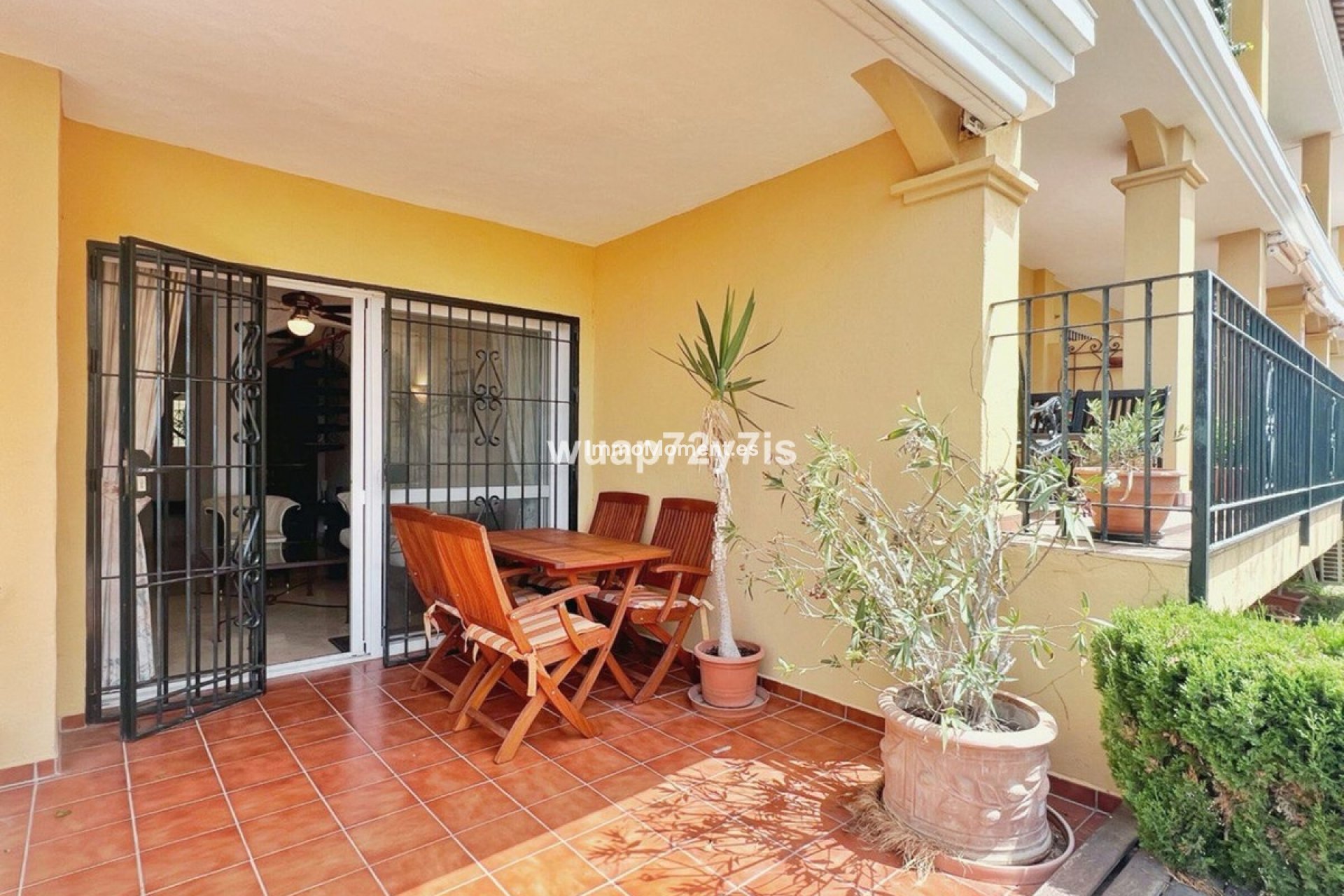 Wiederverkauf - Villa - Marbella - Costabella