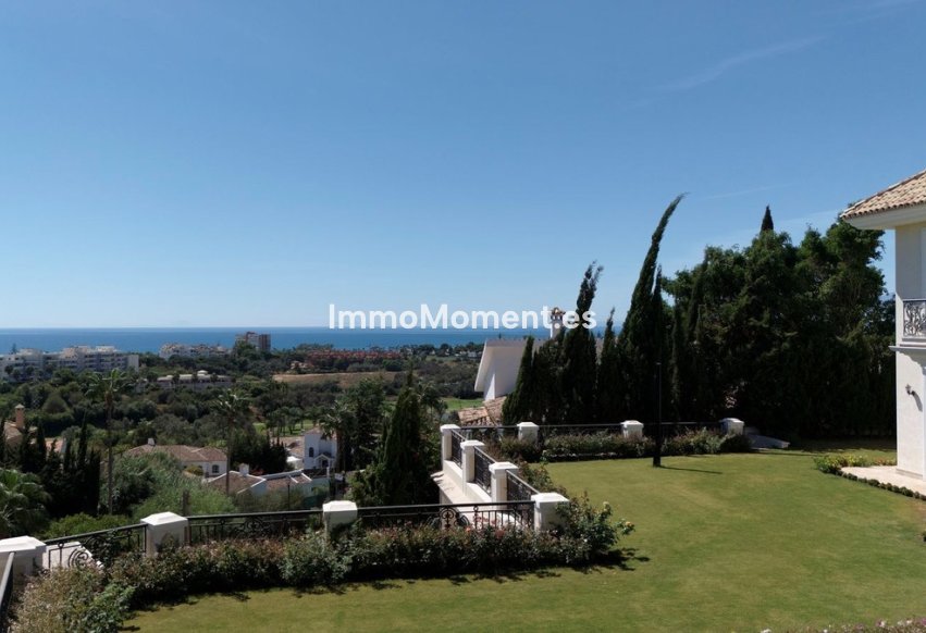 Wiederverkauf - Villa - Marbella - El Rosario