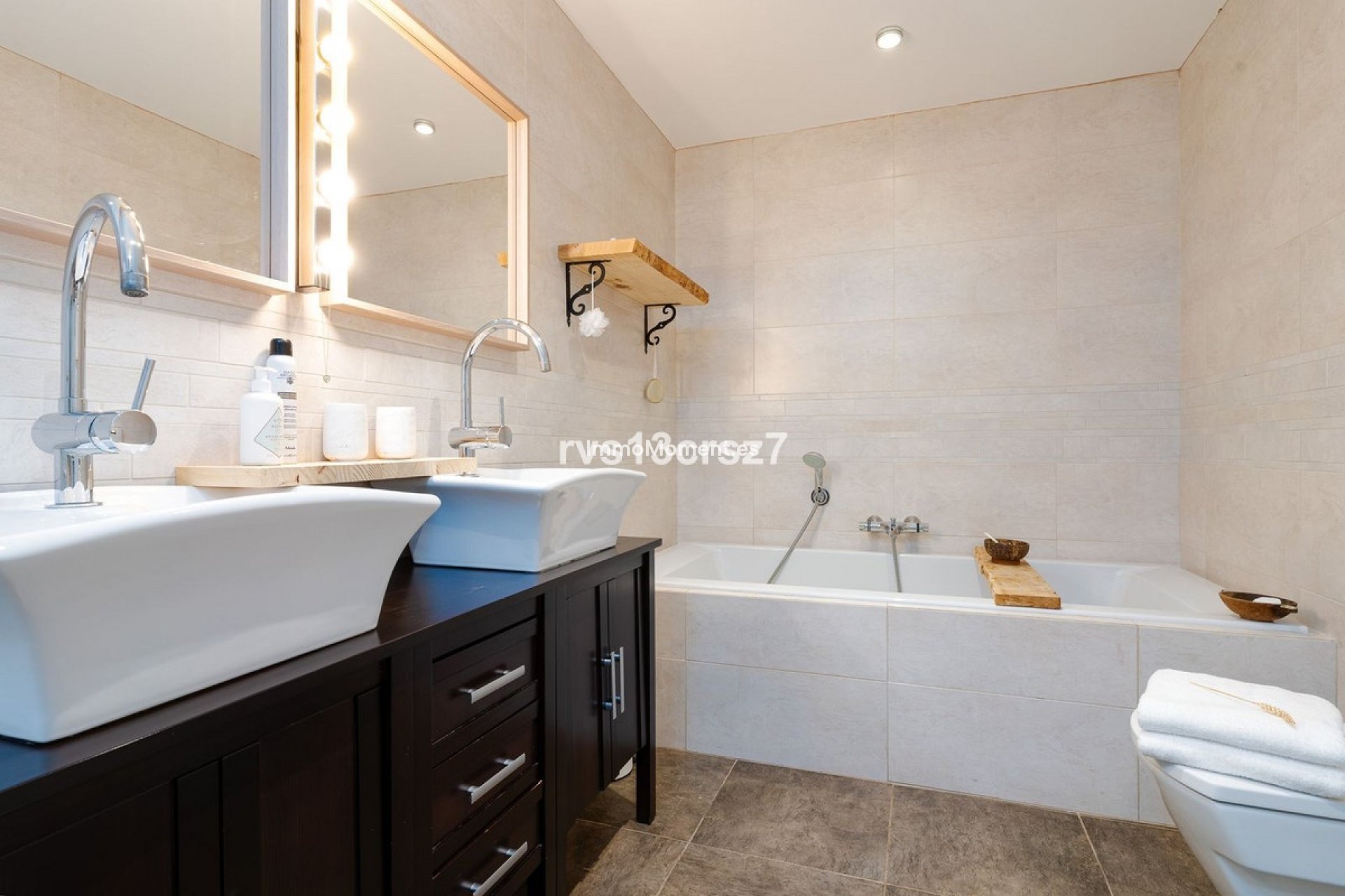 Wiederverkauf - Villa - Marbella - El Rosario