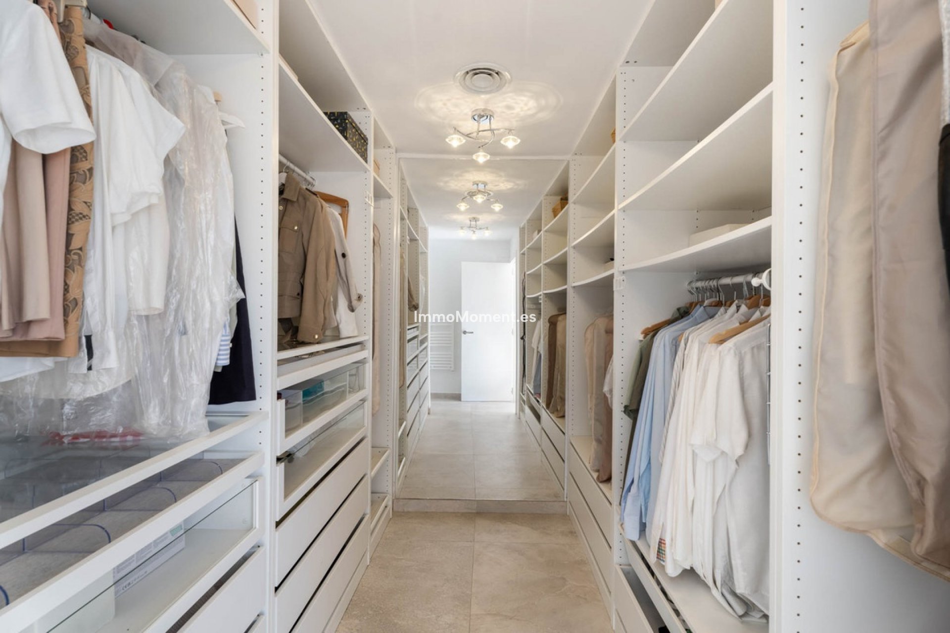 Wiederverkauf - Villa - Marbella - El Rosario