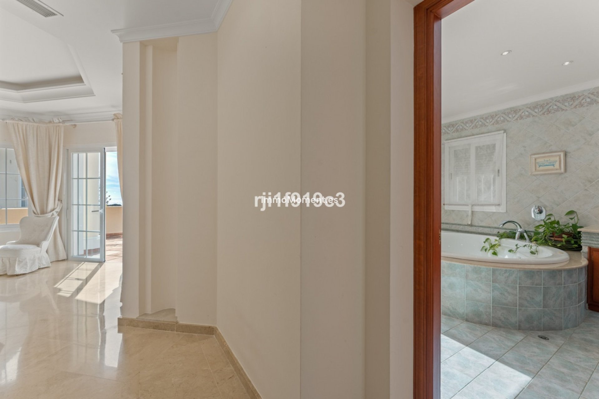 Wiederverkauf - Villa - Marbella - Elviria