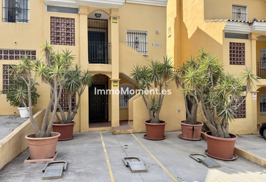 Wiederverkauf - Villa - Marbella - Elviria