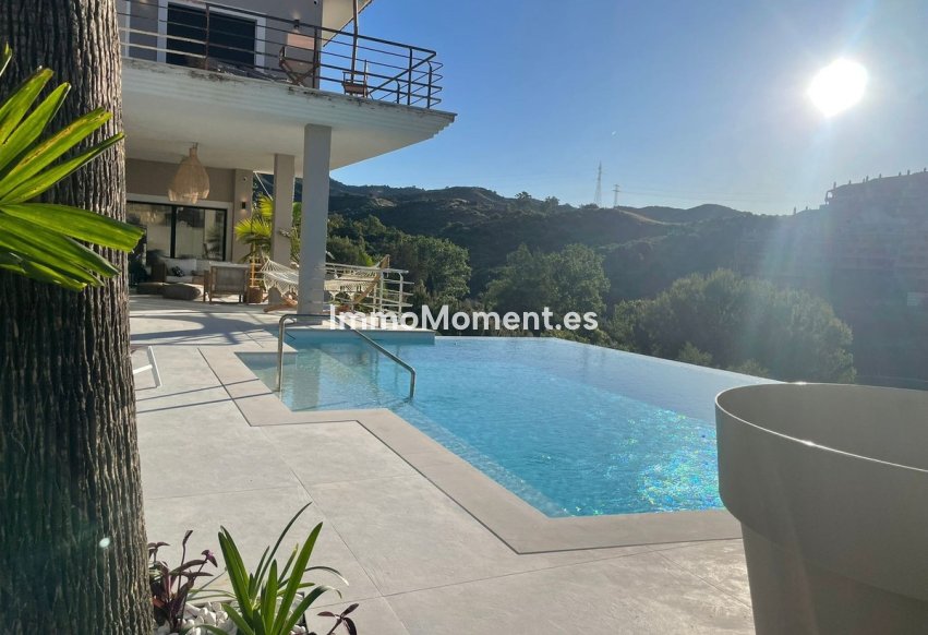 Wiederverkauf - Villa - Marbella - Elviria