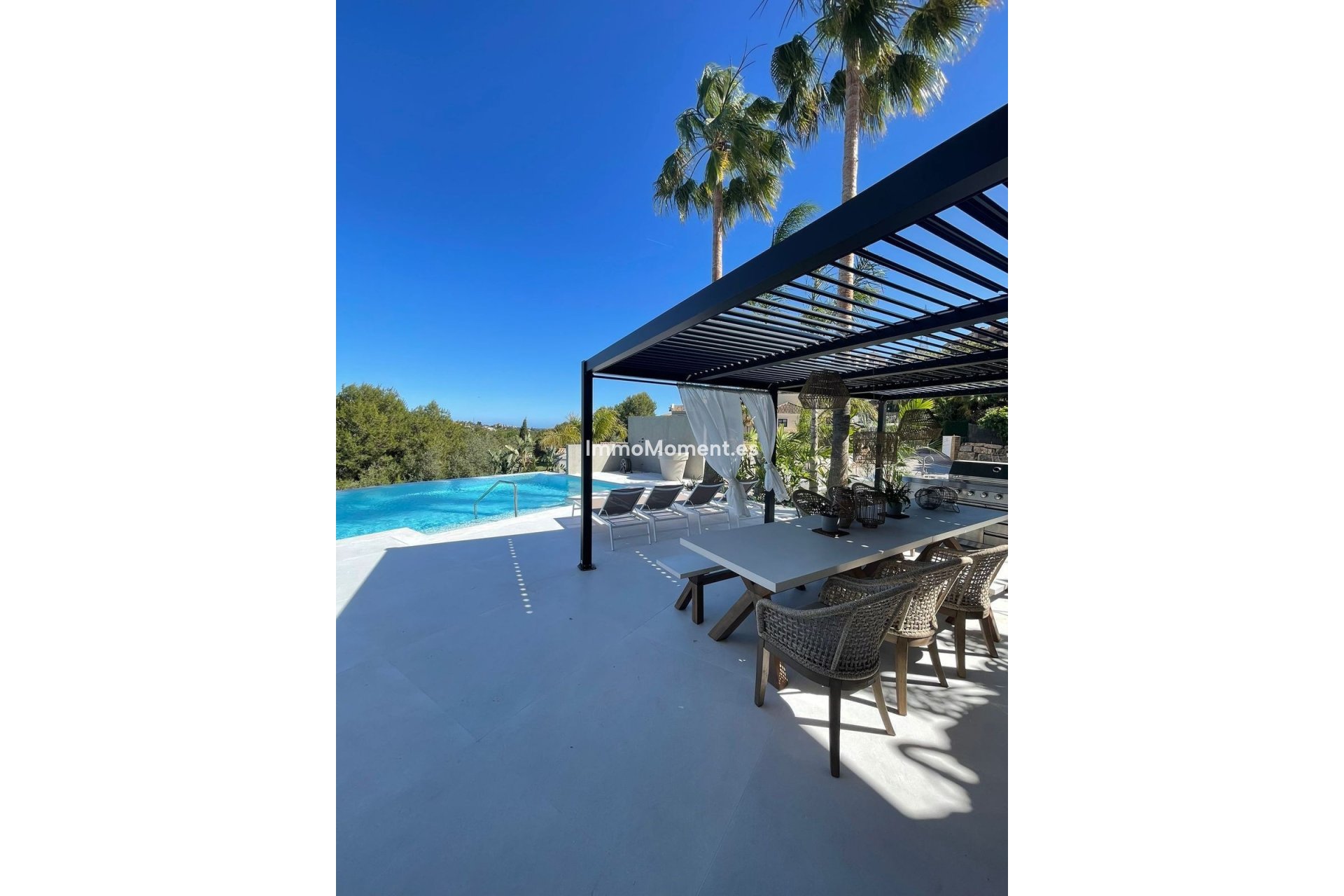 Wiederverkauf - Villa - Marbella - Elviria