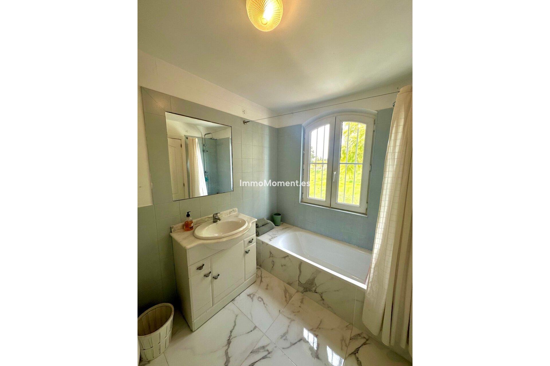 Wiederverkauf - Villa - Marbella - Guadalmina Alta