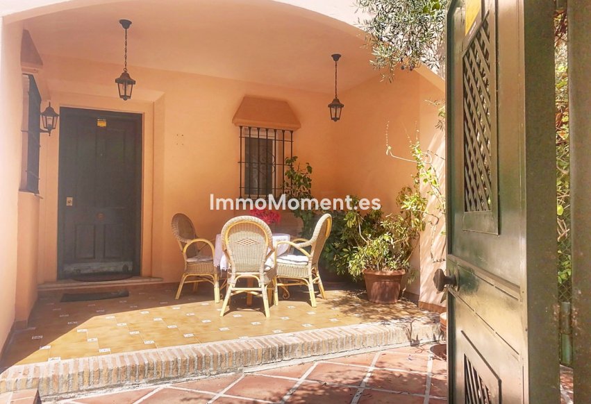 Wiederverkauf - Villa - Marbella - Guadalmina Alta