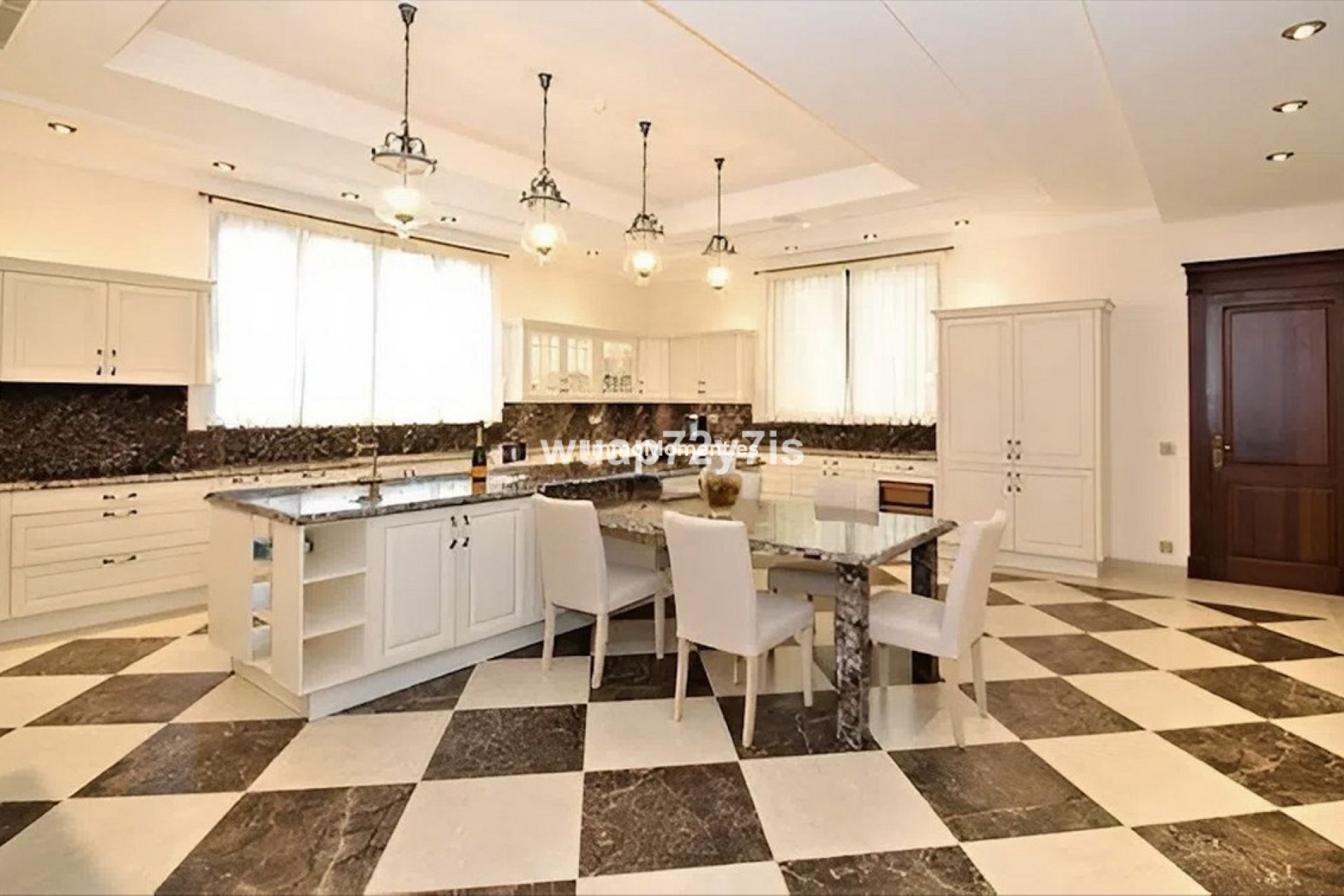 Wiederverkauf - Villa - Marbella - Guadalmina Baja