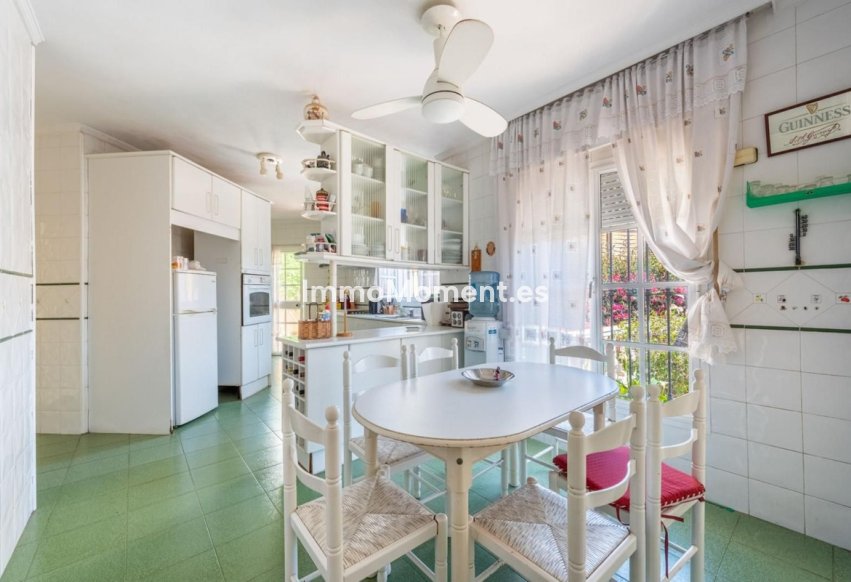 Wiederverkauf - Villa - Marbella - Marbella Centro