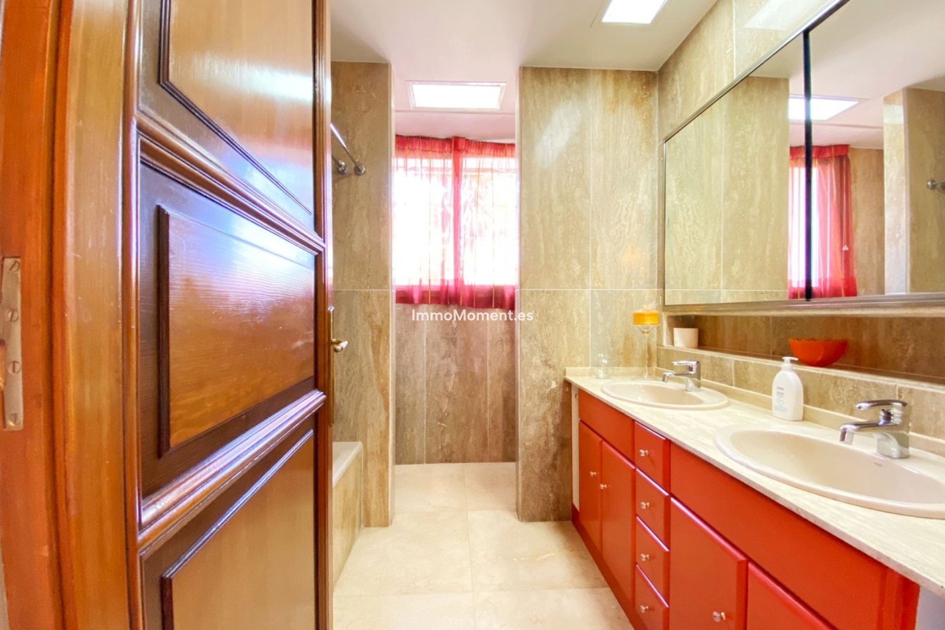 Wiederverkauf - Villa - Marbella - Marbella Centro