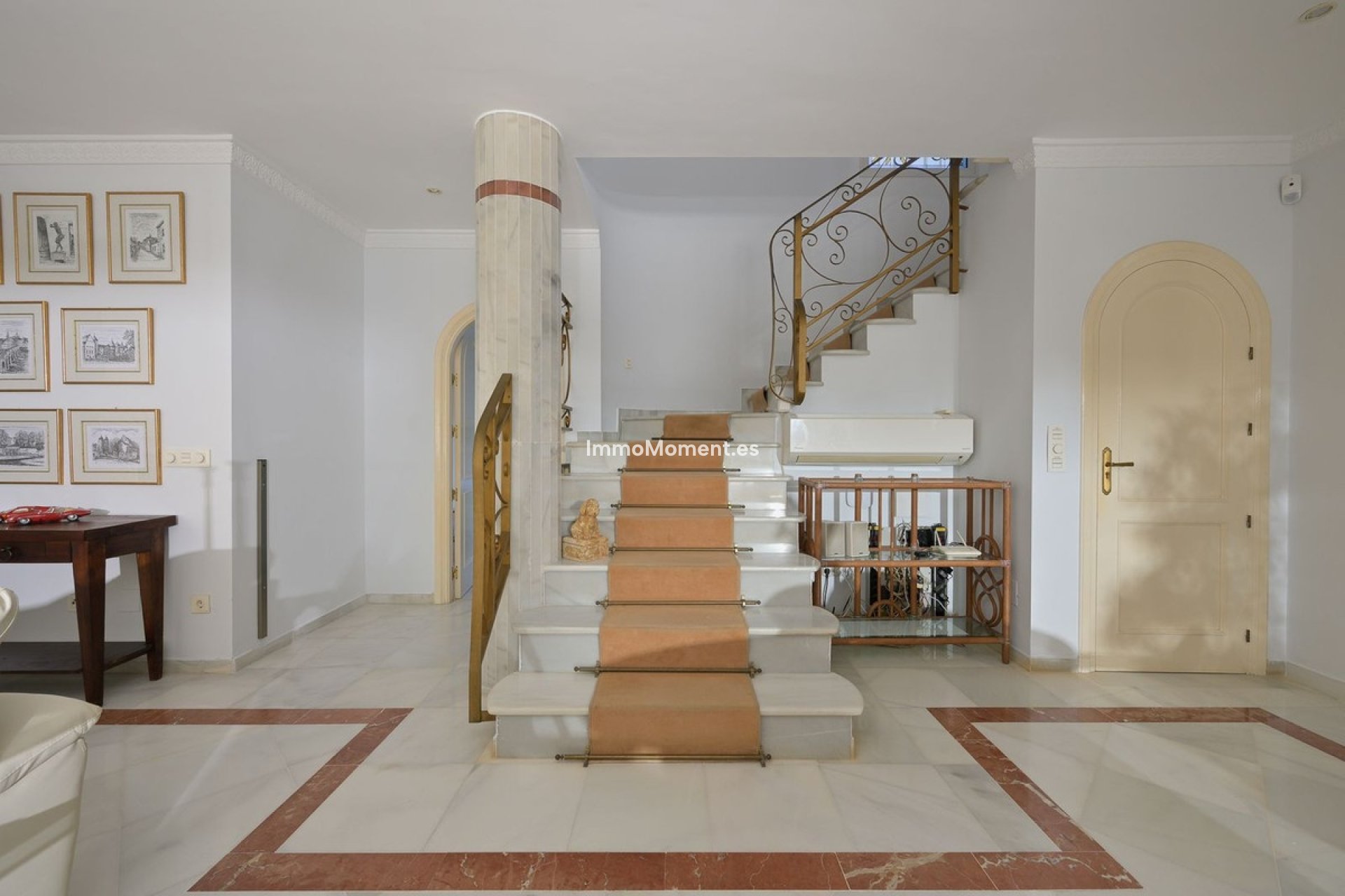 Wiederverkauf - Villa - Marbella - Marbesa