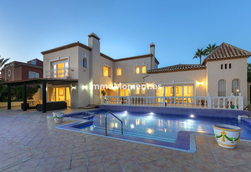 Wiederverkauf - Villa - Marbella - Marbesa