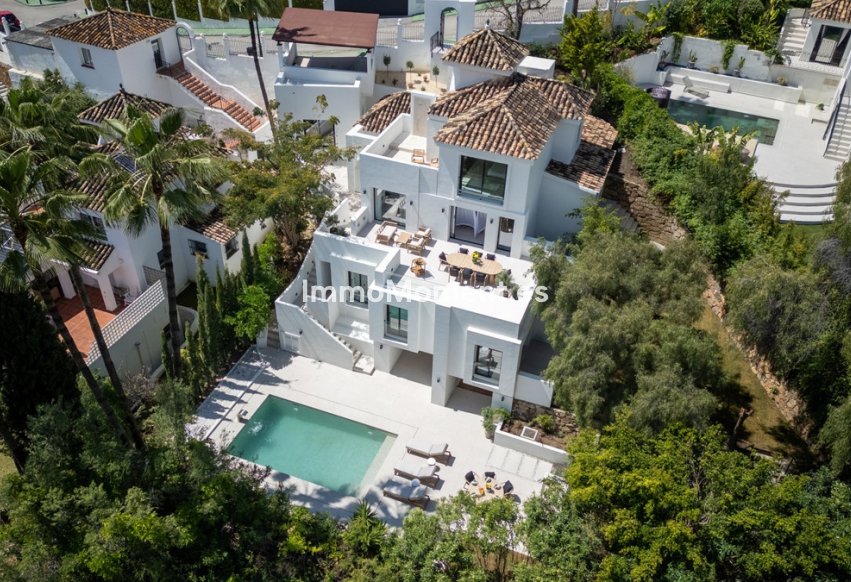 Wiederverkauf - Villa - Marbella - Nueva Andalucía