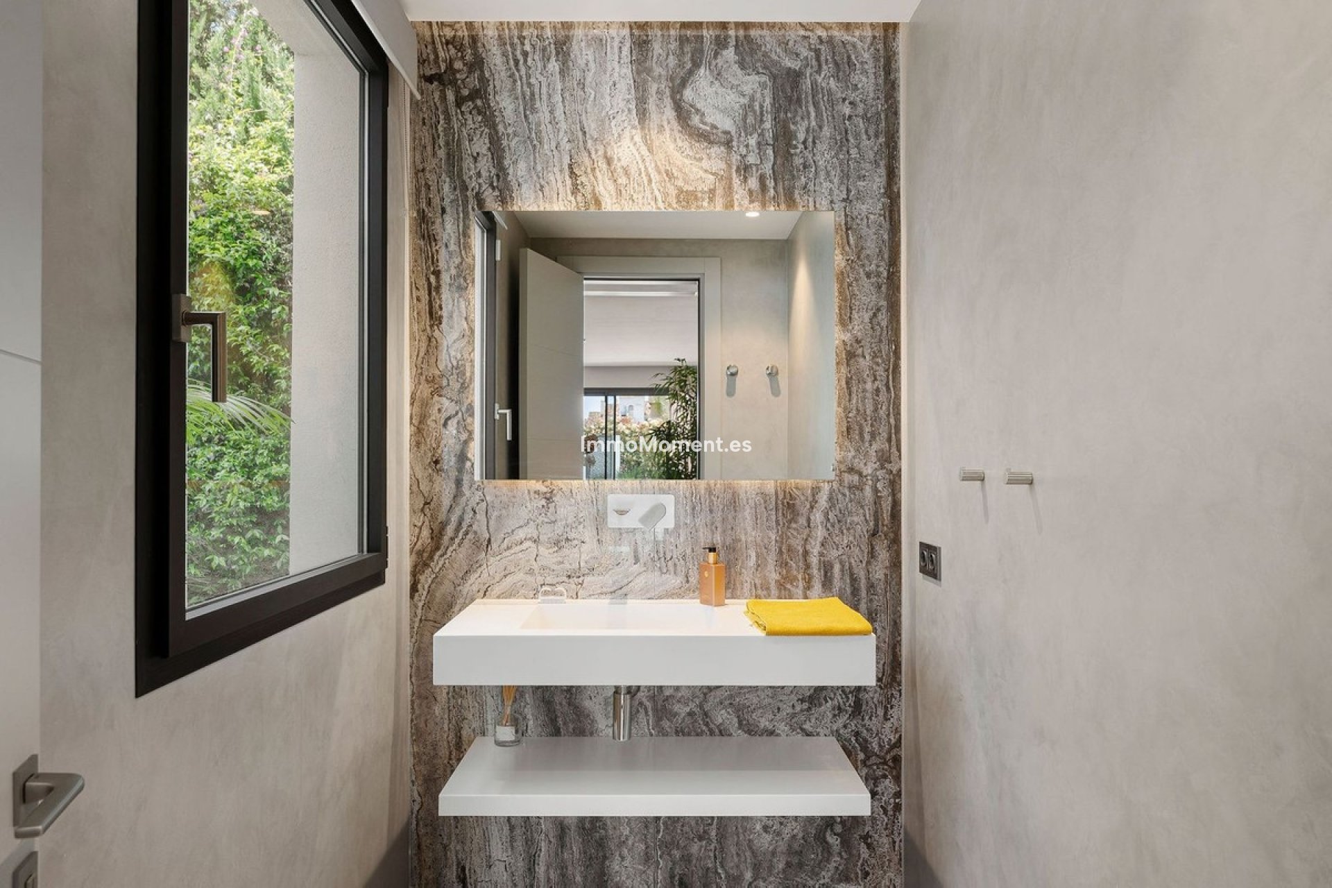 Wiederverkauf - Villa - Marbella - Nueva Andalucía