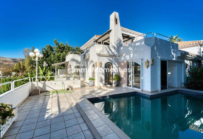 Wiederverkauf - Villa - Marbella - Nueva Andalucía