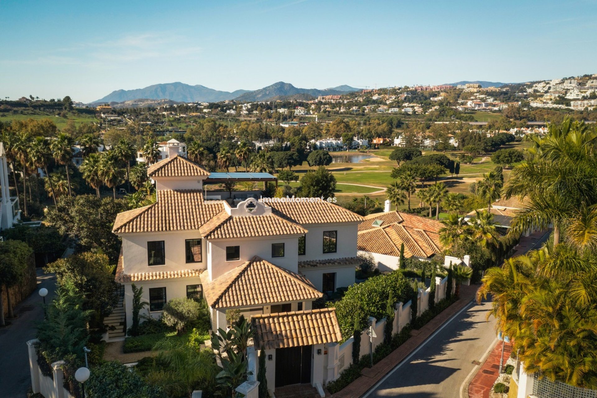 Wiederverkauf - Villa - Marbella - Nueva Andalucía