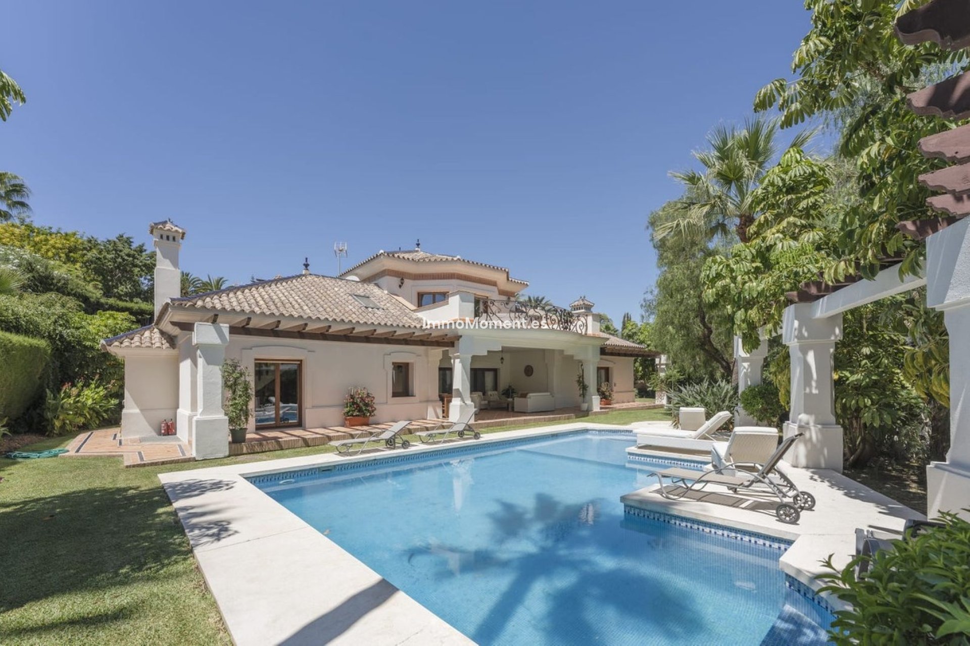 Wiederverkauf - Villa - Marbella - Nueva Andalucía