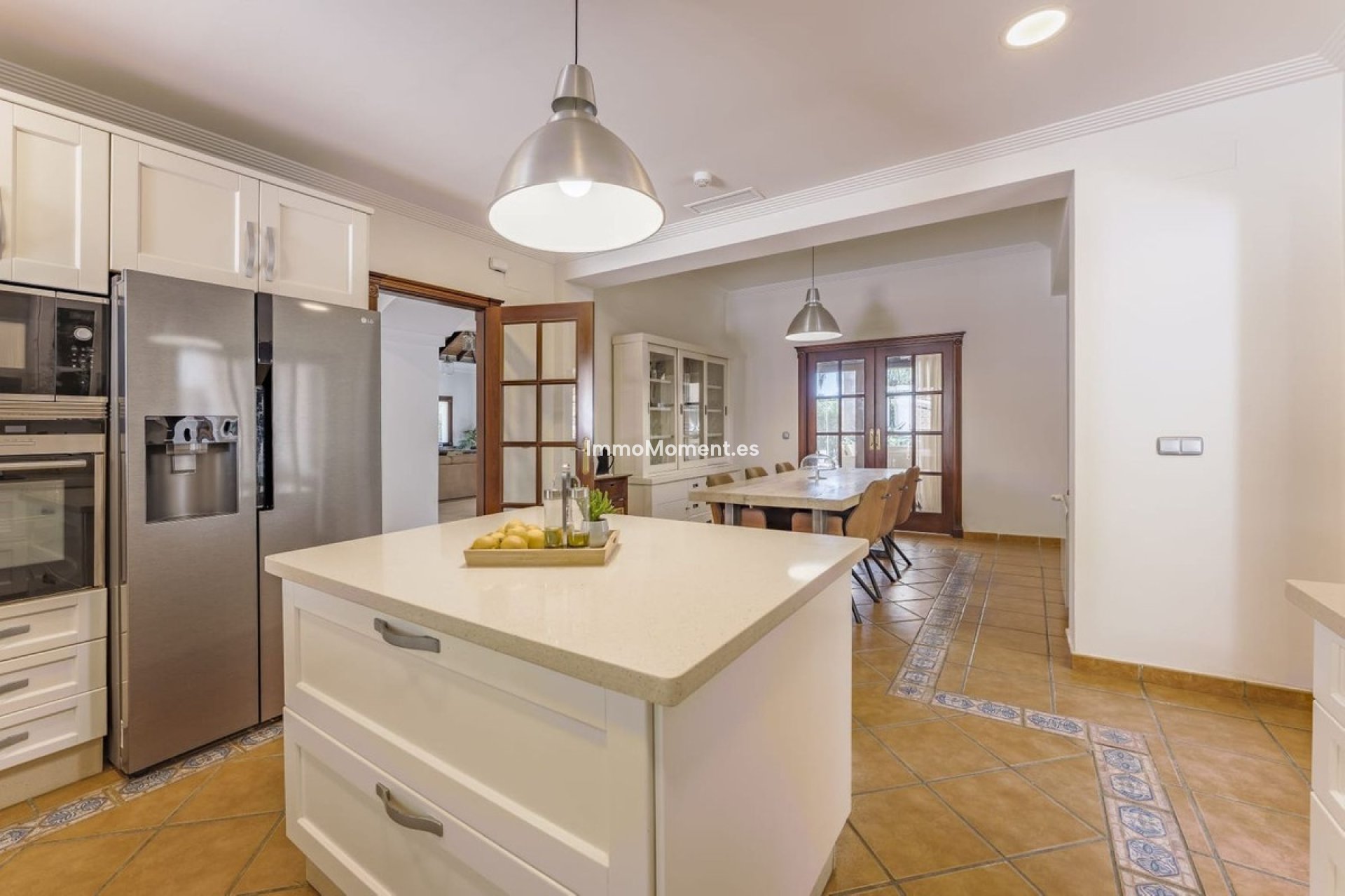 Wiederverkauf - Villa - Marbella - Nueva Andalucía