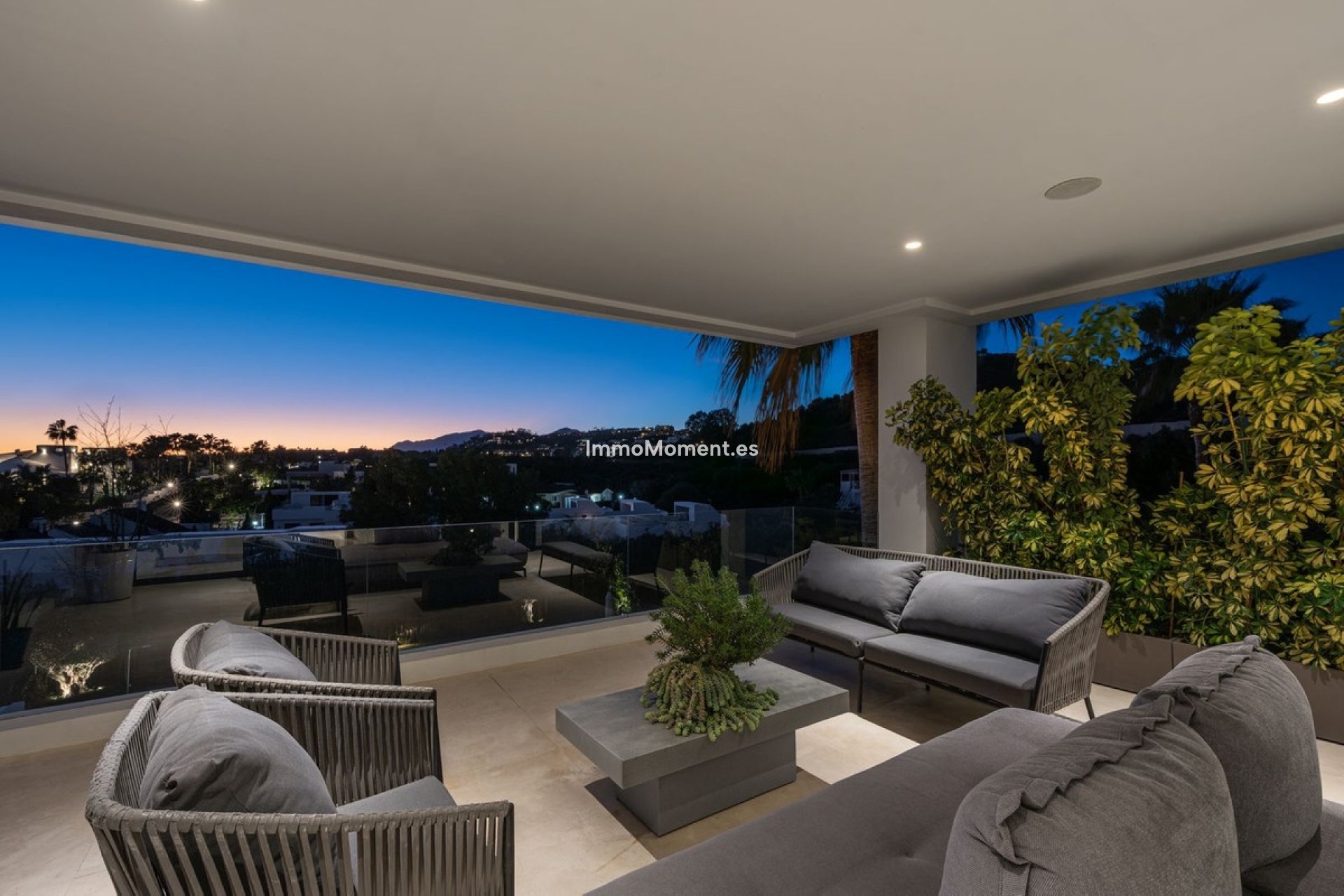 Wiederverkauf - Villa - Marbella - Nueva Andalucía