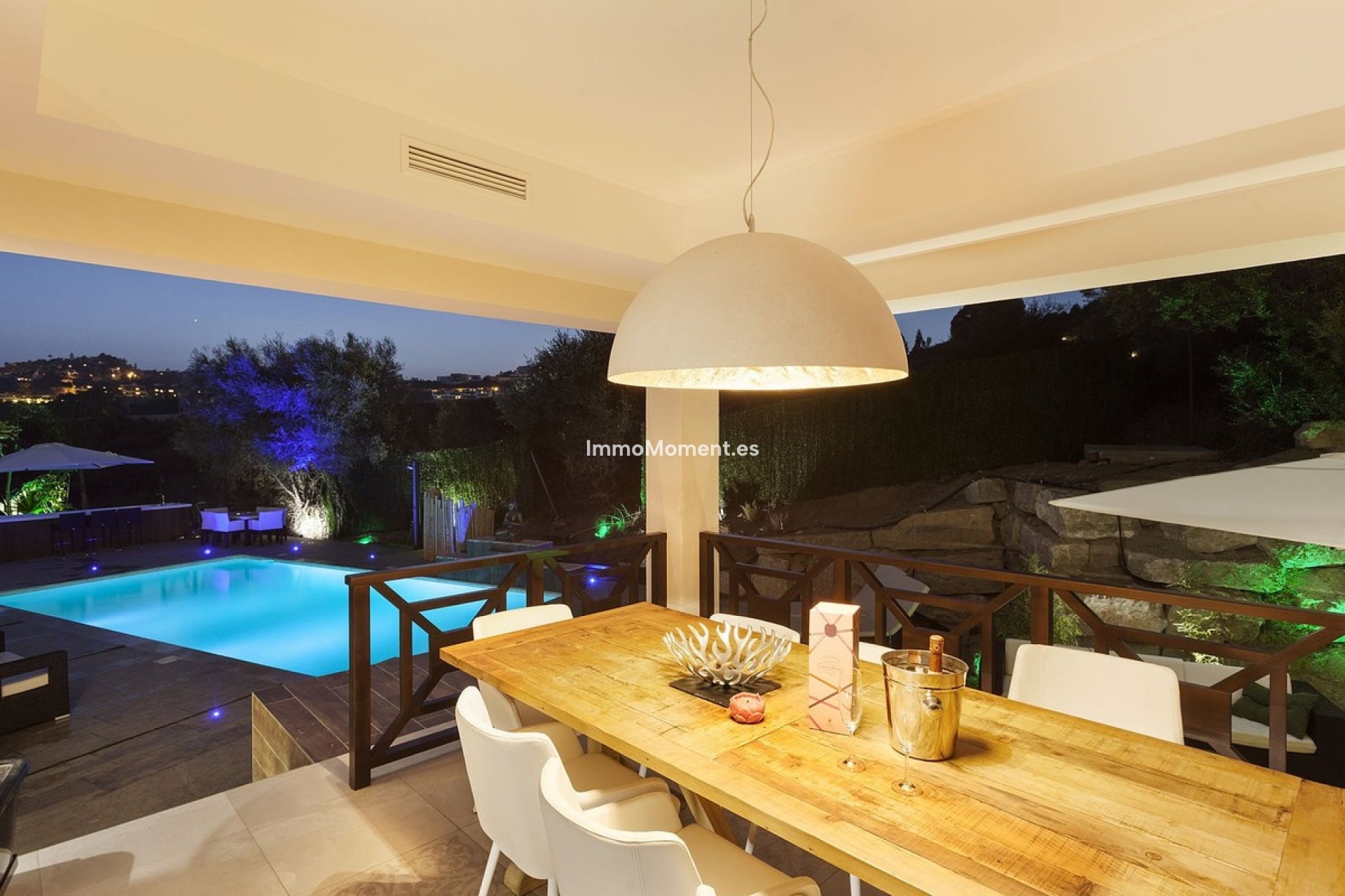 Wiederverkauf - Villa - Marbella - Nueva Andalucía