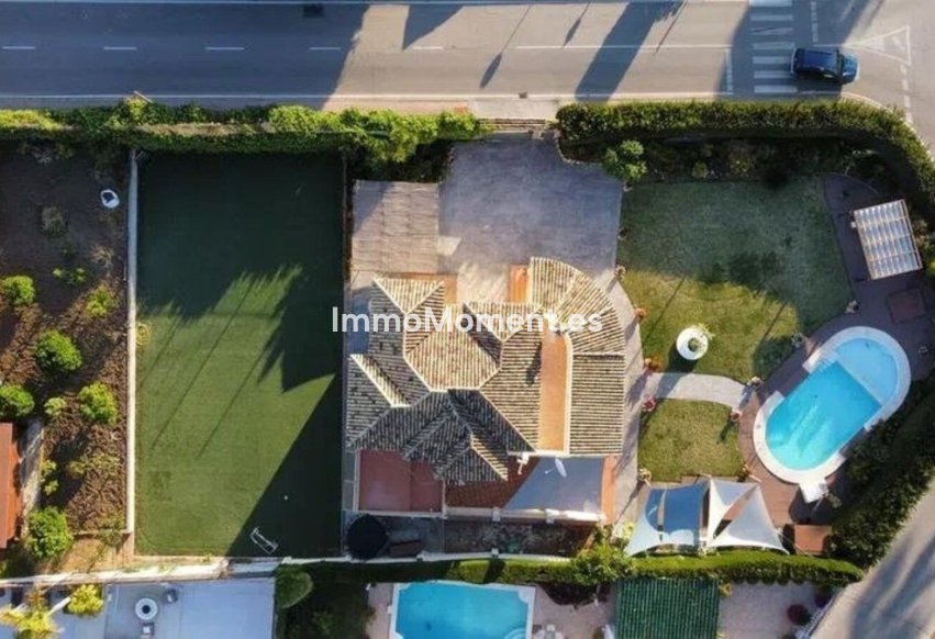 Wiederverkauf - Villa - Marbella - Nueva Andalucía