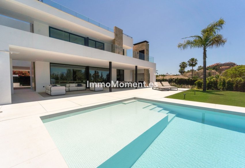 Wiederverkauf - Villa - Marbella - Nueva Andalucía