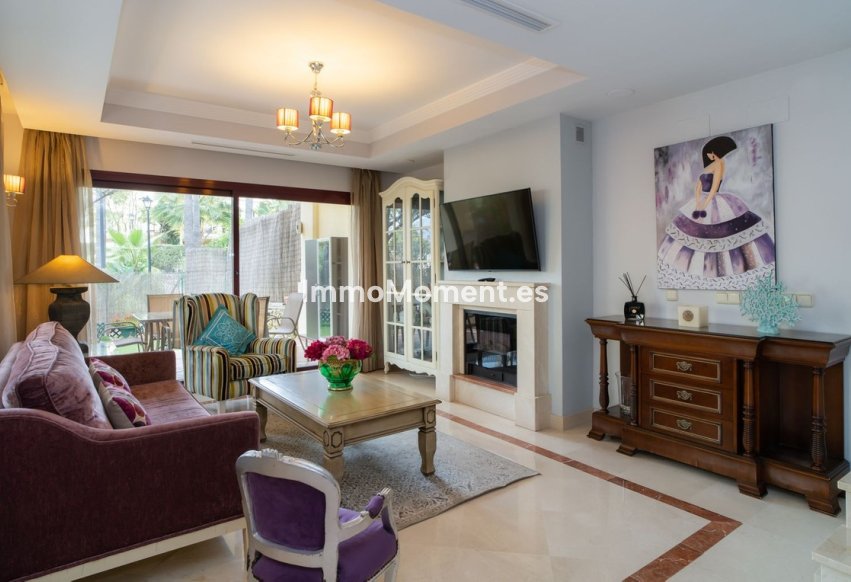 Wiederverkauf - Villa - Marbella - Nueva Andalucía