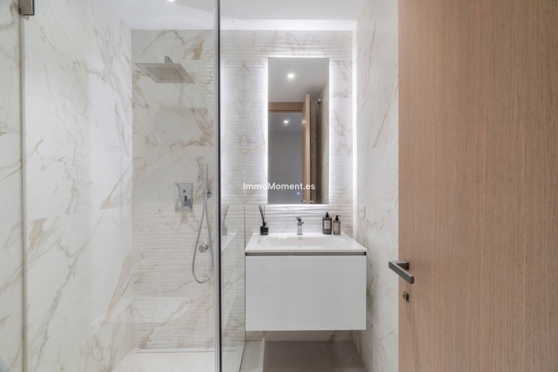 Wiederverkauf - Villa - Marbella - Nueva Andalucía