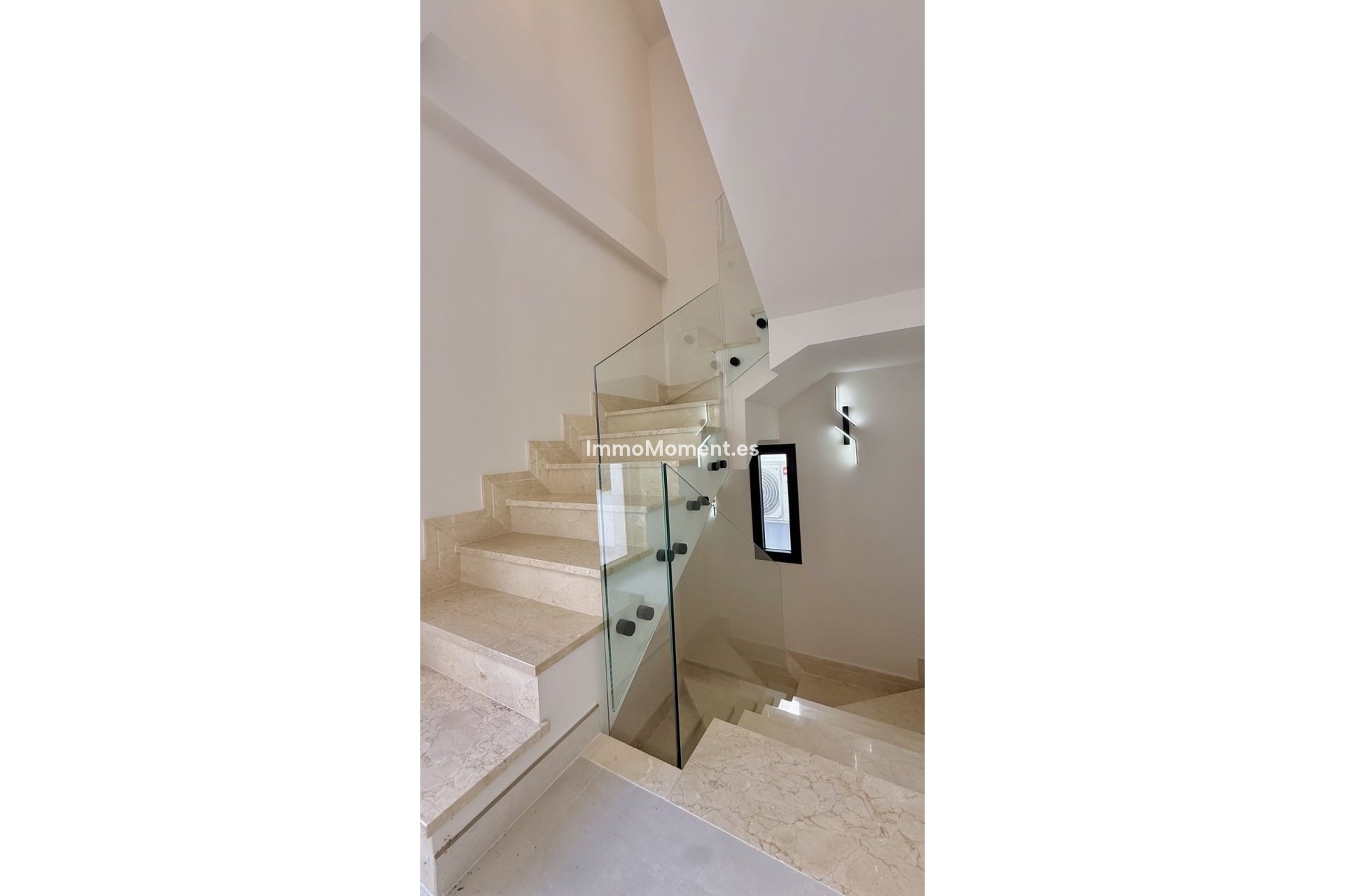 Wiederverkauf - Villa - Marbella - Nueva Andalucía