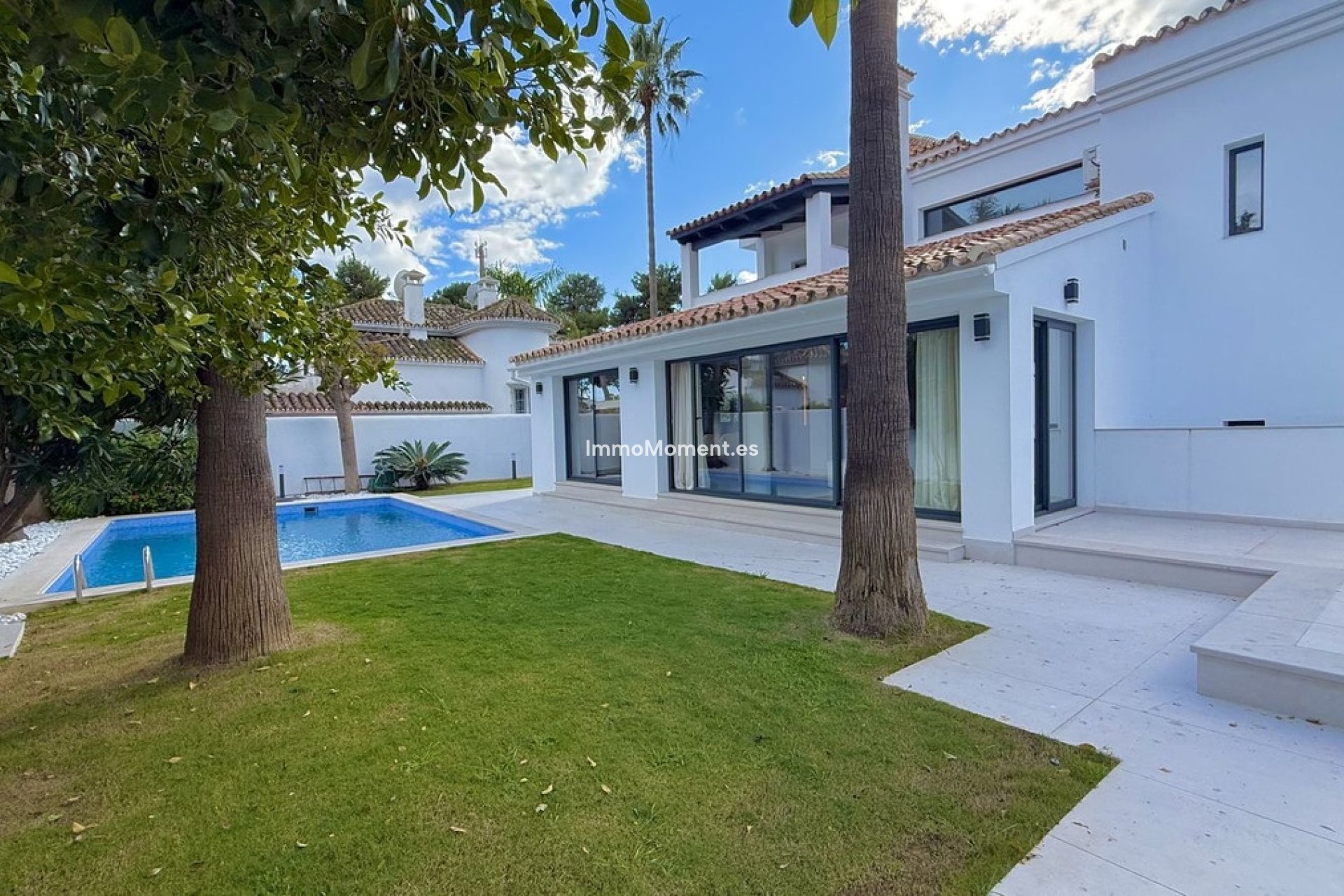 Wiederverkauf - Villa - Marbella - Nueva Andalucía