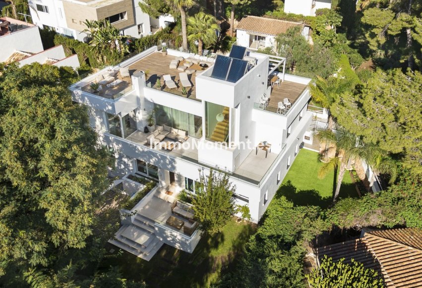 Wiederverkauf - Villa - Marbella - Nueva Andalucía