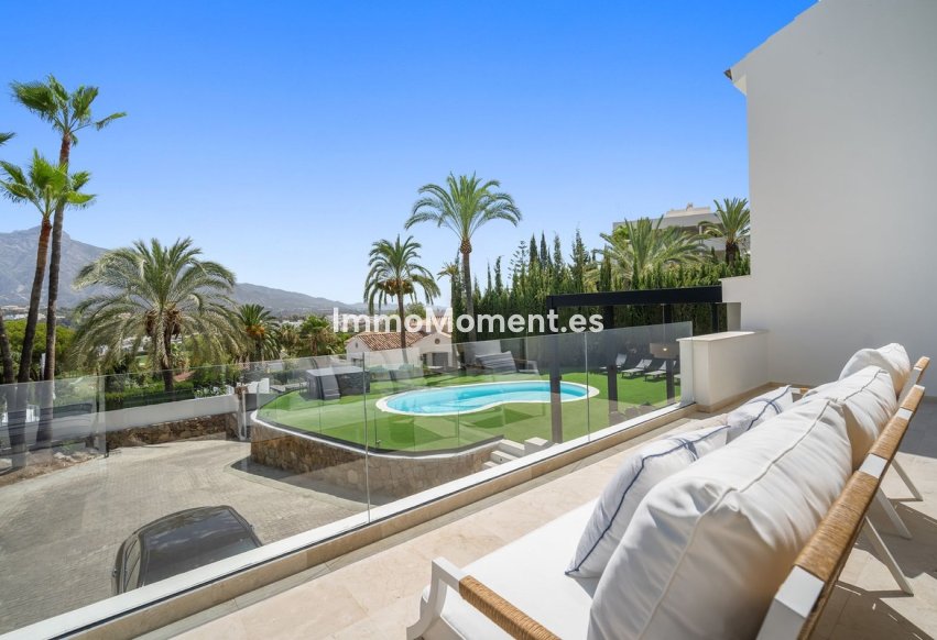 Wiederverkauf - Villa - Marbella - Nueva Andalucía
