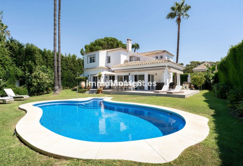 Wiederverkauf - Villa - Marbella - Nueva Andalucía