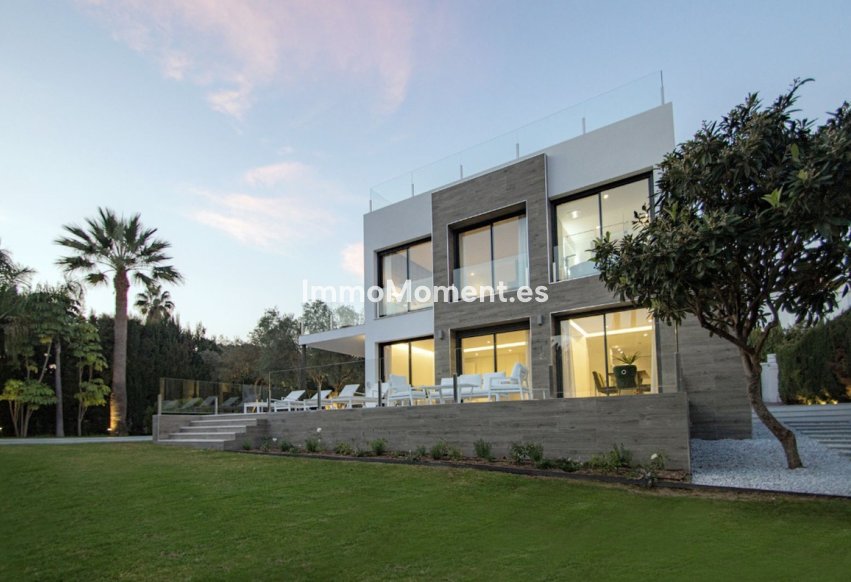 Wiederverkauf - Villa - Marbella - Nueva Andalucía