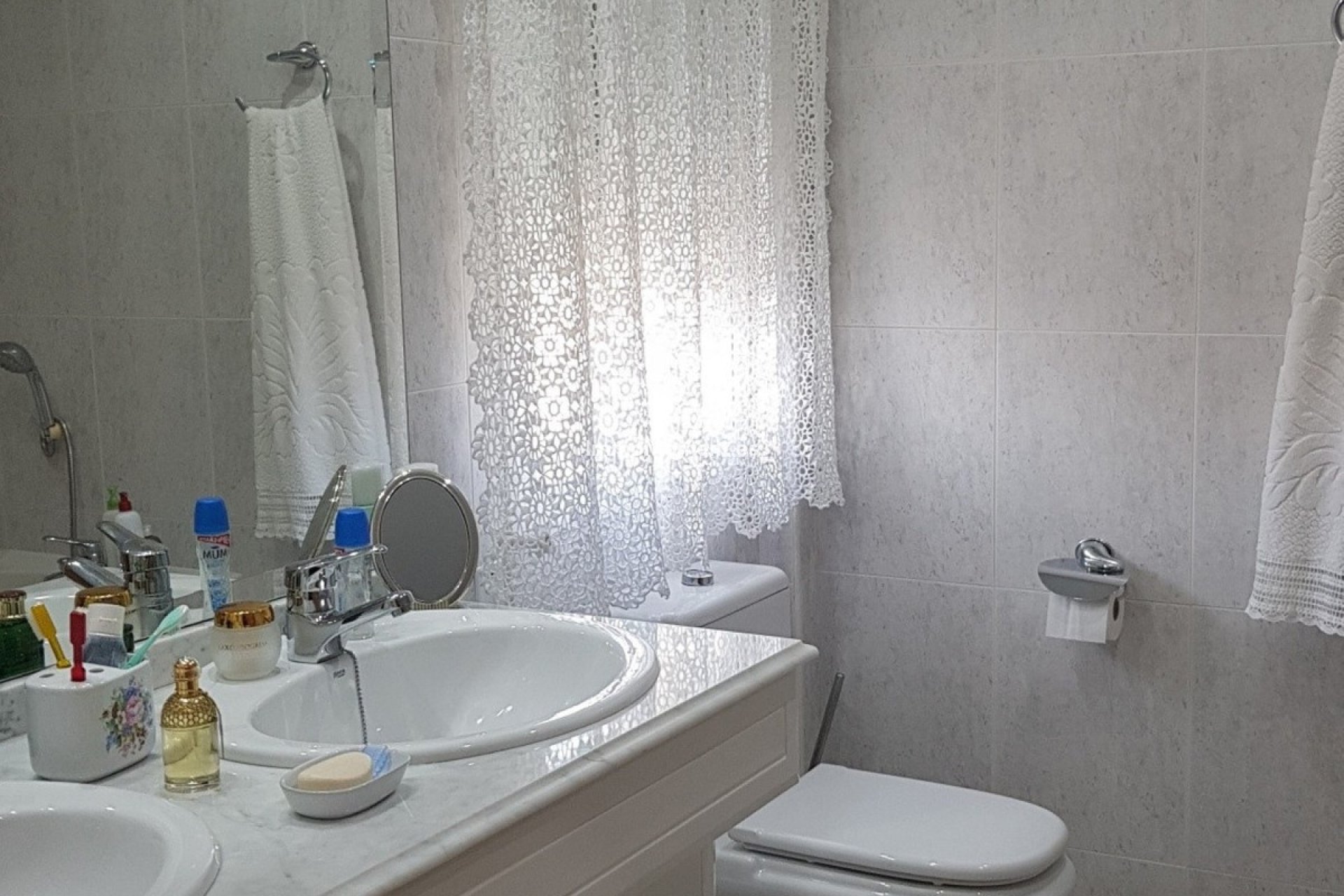 Wiederverkauf - Villa - Marbella - Nueva Andalucía