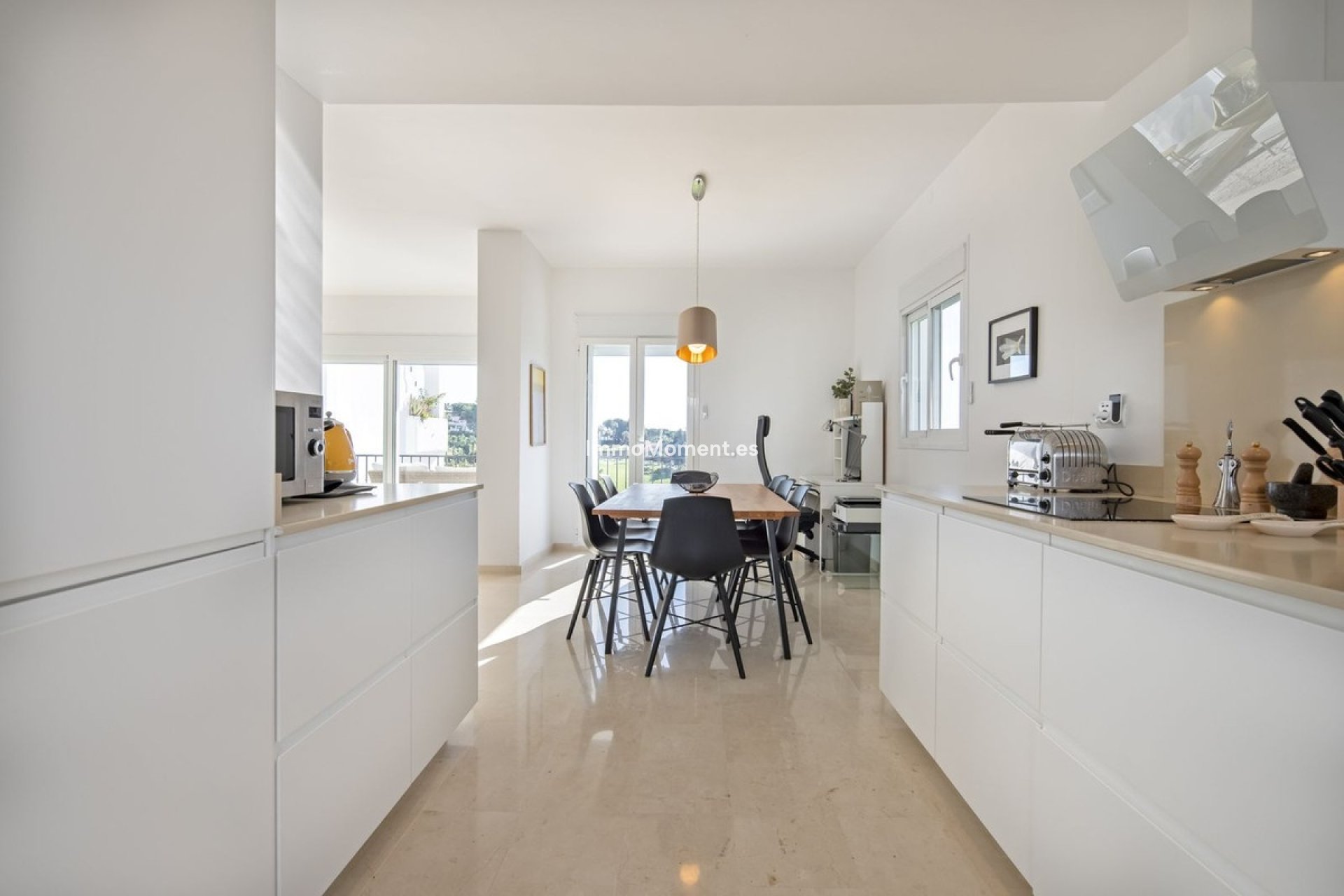 Wiederverkauf - Villa - Marbella - Nueva Andalucía