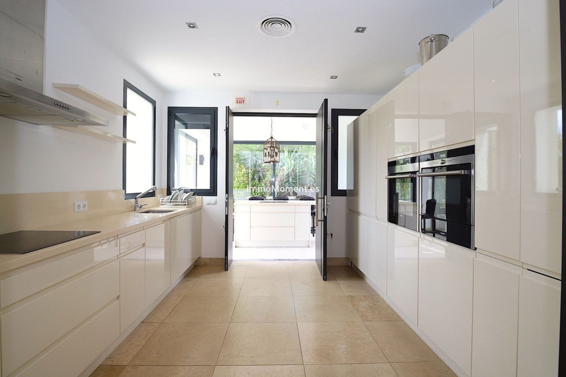 Wiederverkauf - Villa - Marbella - Nueva Andalucía