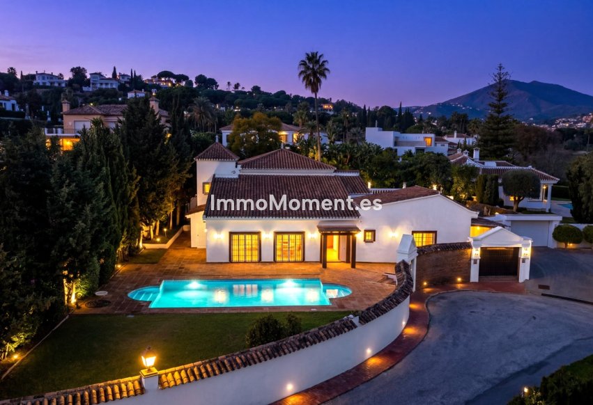 Wiederverkauf - Villa - Marbella - Nueva Andalucía